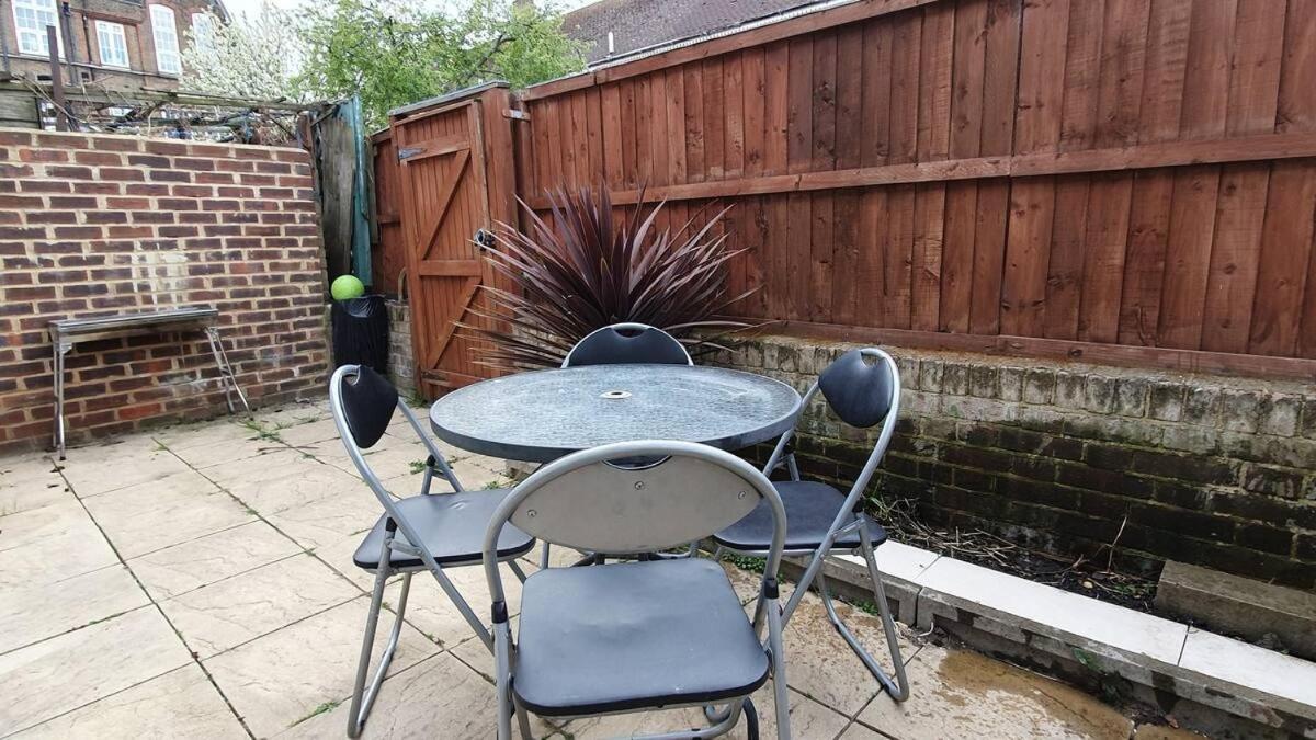 In Stepney-limehouse Guest house London