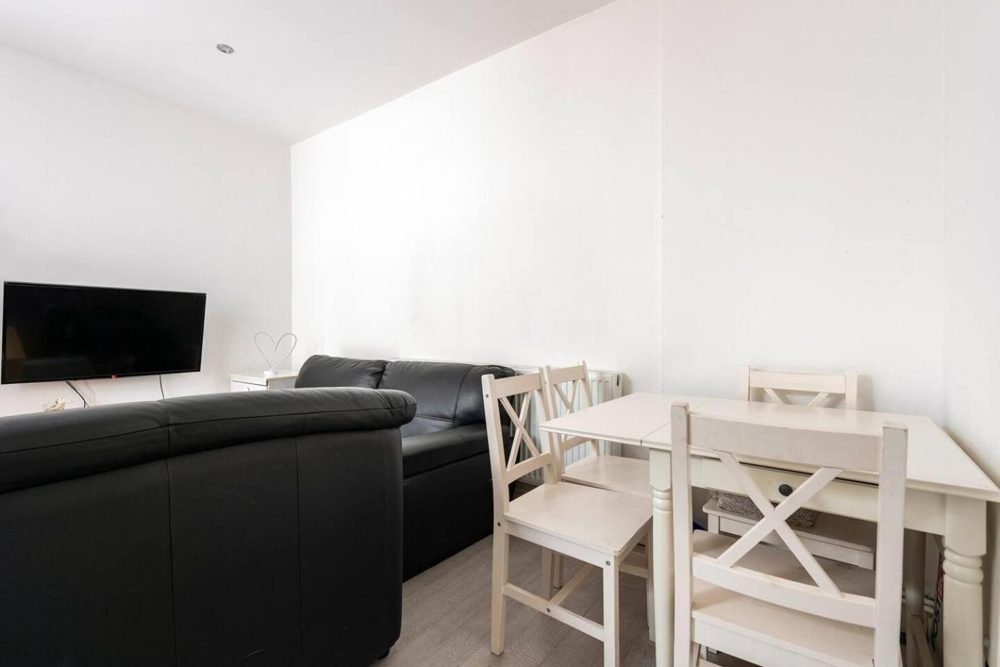 In Stepney-limehouse Guest house