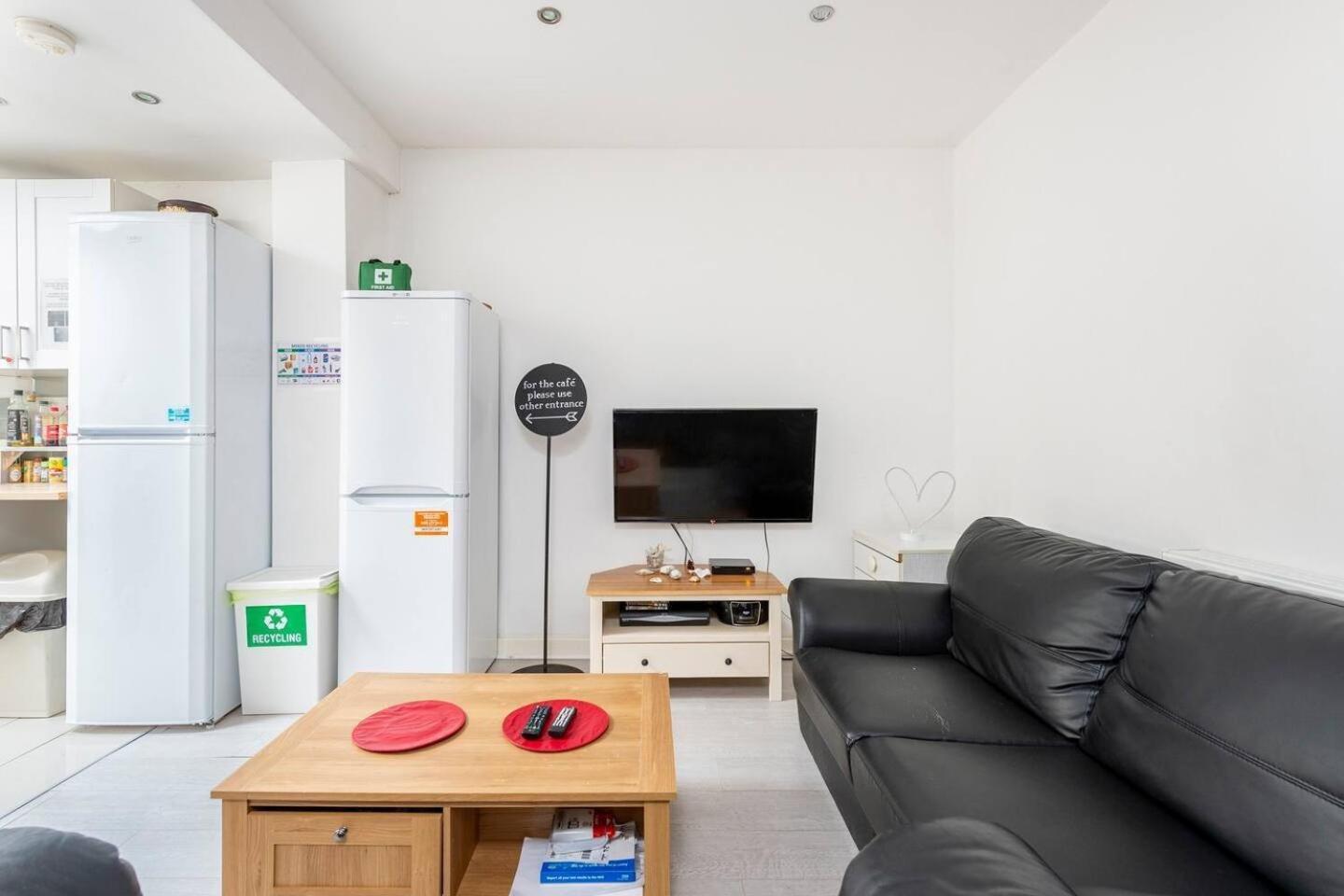 In Stepney-limehouse Guest house London