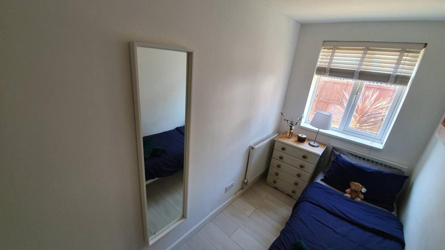 In Stepney-limehouse Guest house London