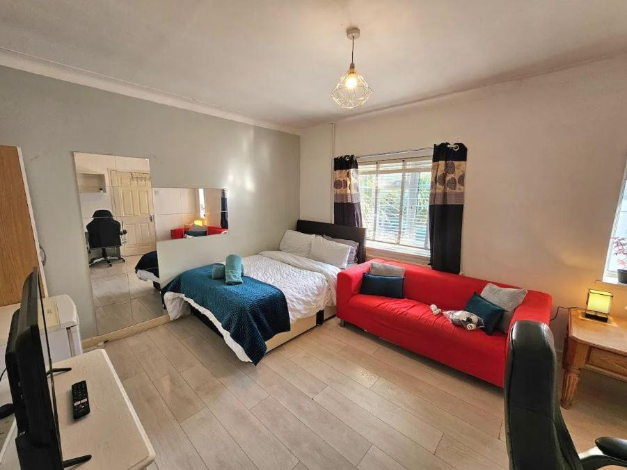 In Stepney-limehouse Affittacamere *